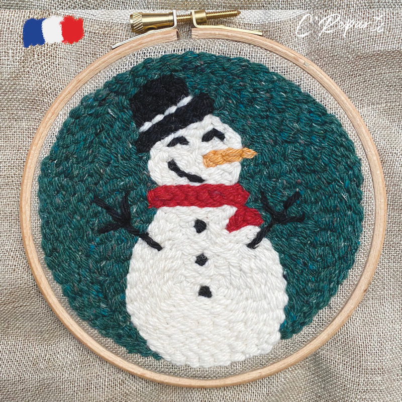 punch needle bonhomme de neige